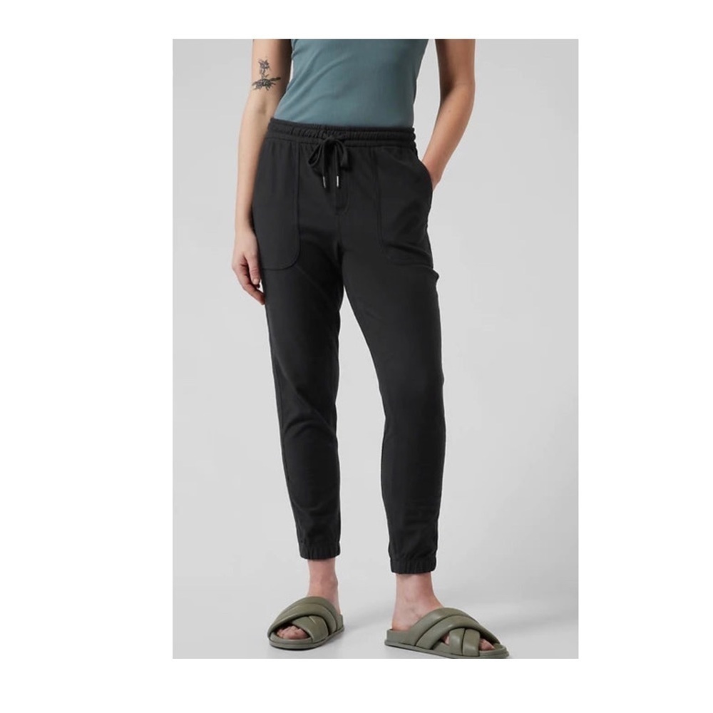 Athleta Black‎ Joggers